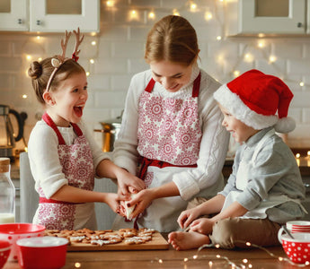 10 Family Holiday Traditions to Try